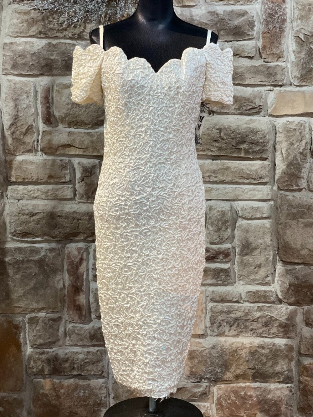White Ivory Beaded Sequined Scalloped Top Dress Short Sleeve Size 11 12